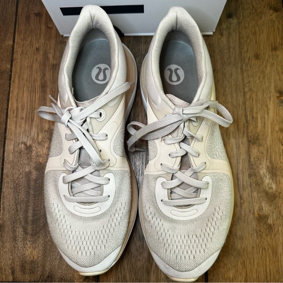 Lululemon Chargefeel Low Womens Workout Shoe Light Ivory Dove Grey White/Sz 8.5 - Picture 8 of 16